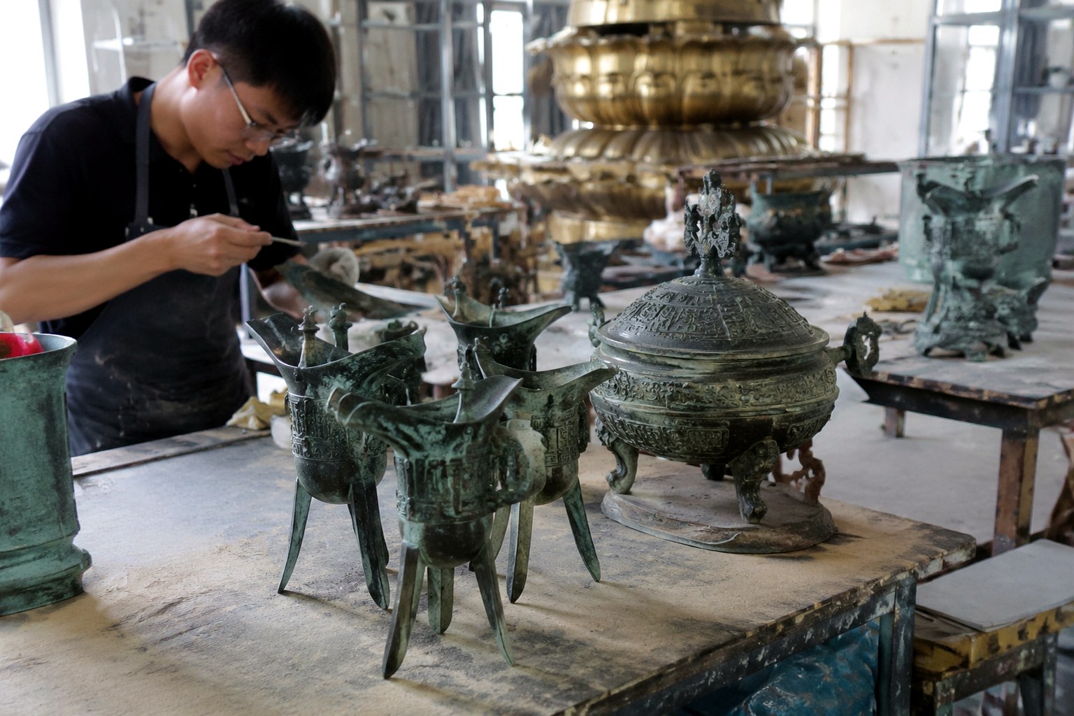 Workshop selection context for modern Chinese bronze decor sourcing