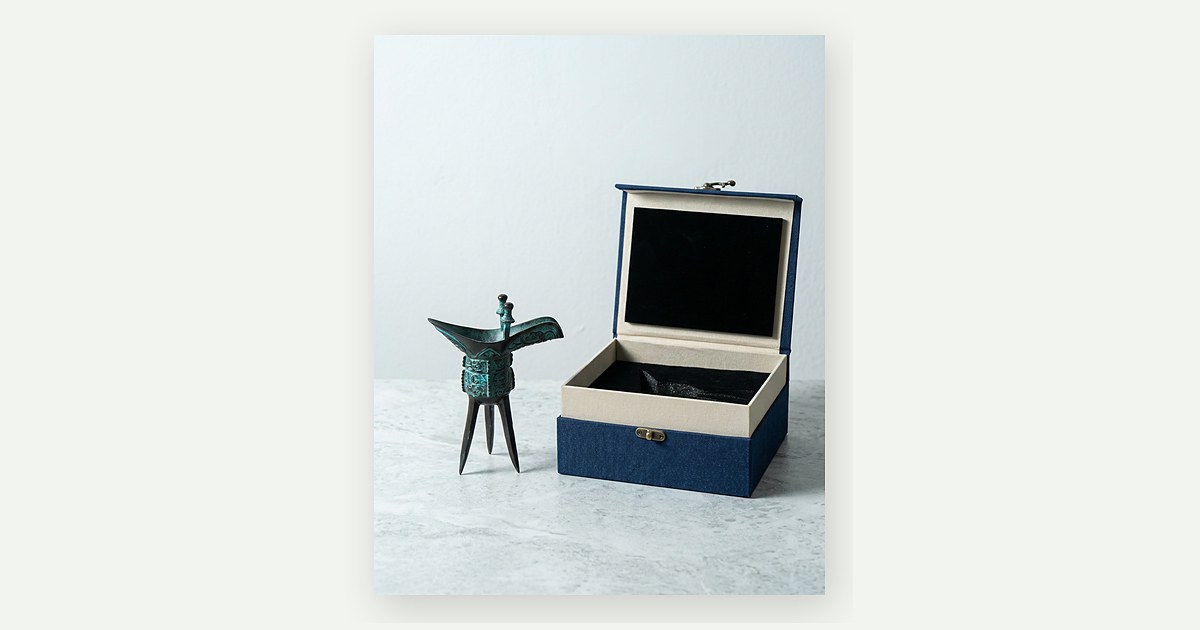 Modern Jue cup gift box reproduction prepared for business buyer review